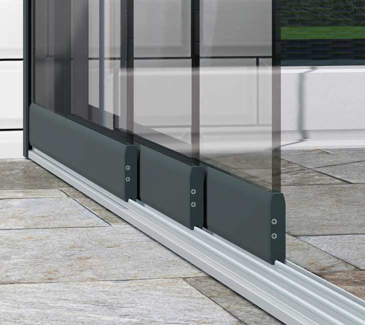 Glasschiebesystem nach Maß Anthrazit RAL 7016 mit 3 Reihen 2200-2700mm